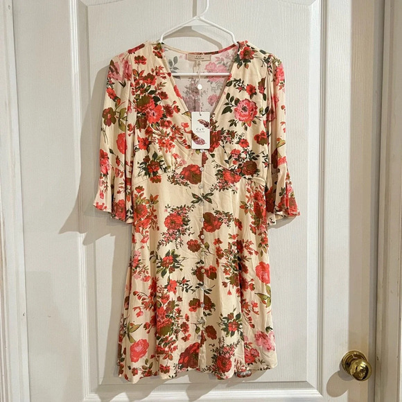 FINAL PRICE NWT Chelsea & Violet Floral Mini Dress - Picture 1 of 5